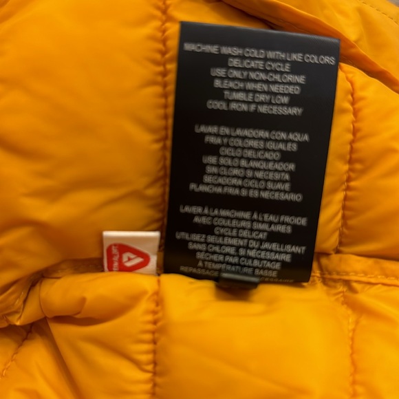 Tommy Hilfiger Warm Like Down Lightweight Packable Puffer Jacket - Picture 10 of 10